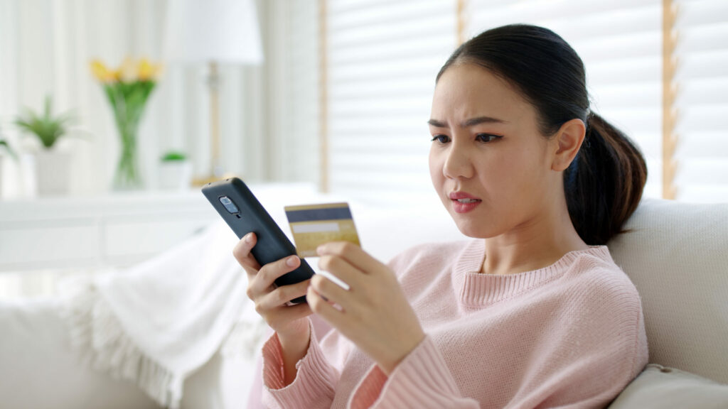 Customer discovers her credit card information was compromised